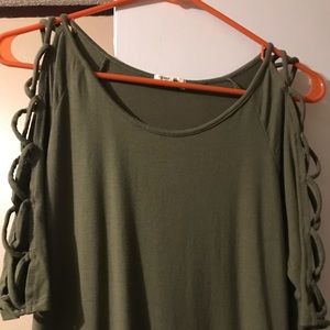 Olive dress size L only worn once.